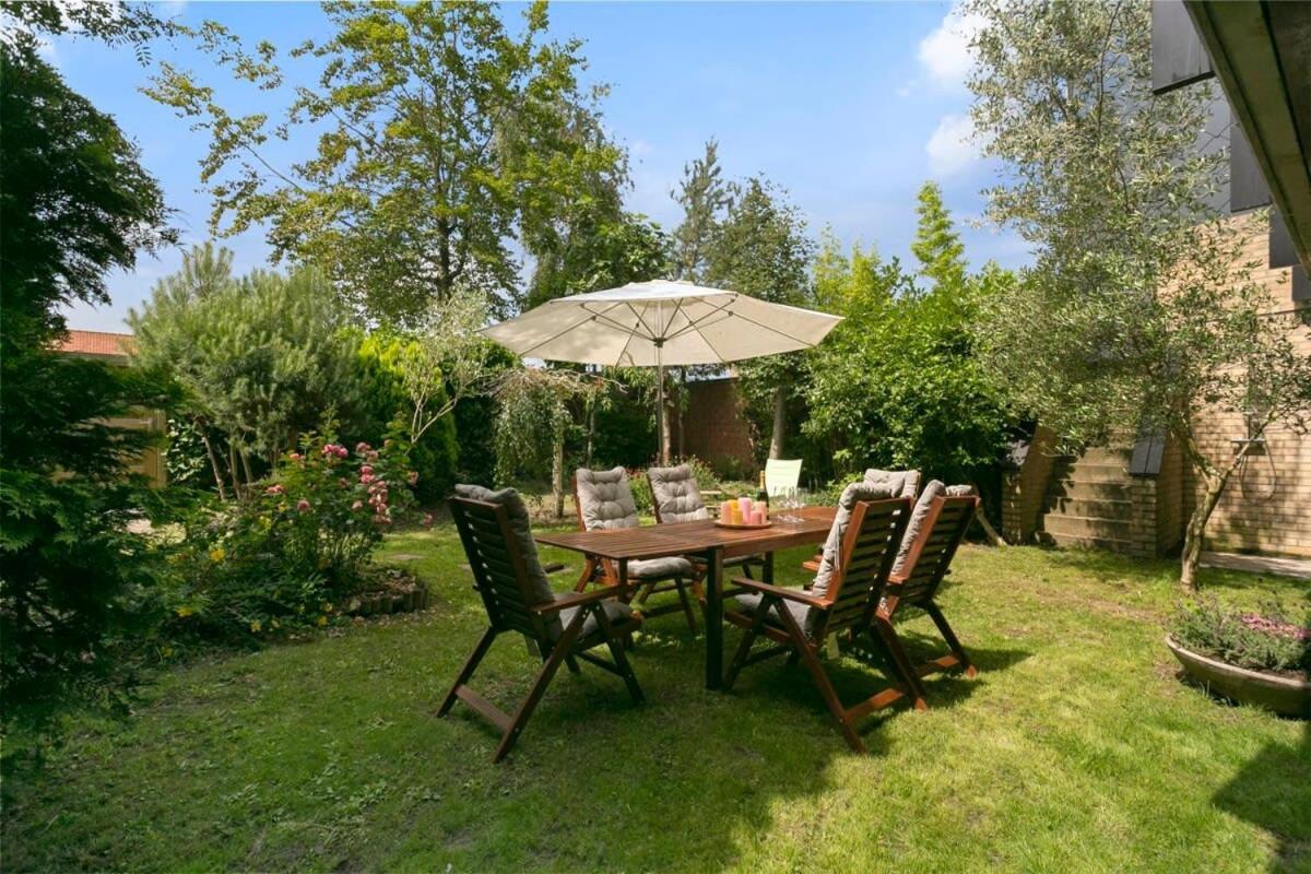 Eighties Modernist Design House With Garden Near The Beach Ostende Extérieur photo